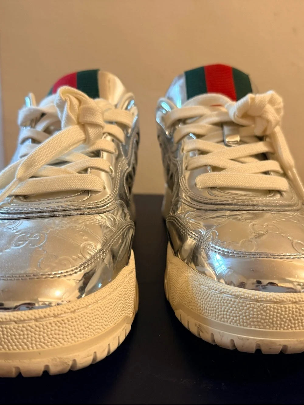 Men's Gucci Re-Web Sneaker Silver Metallic Leather Size: 9 = 9.5 US - Excellent